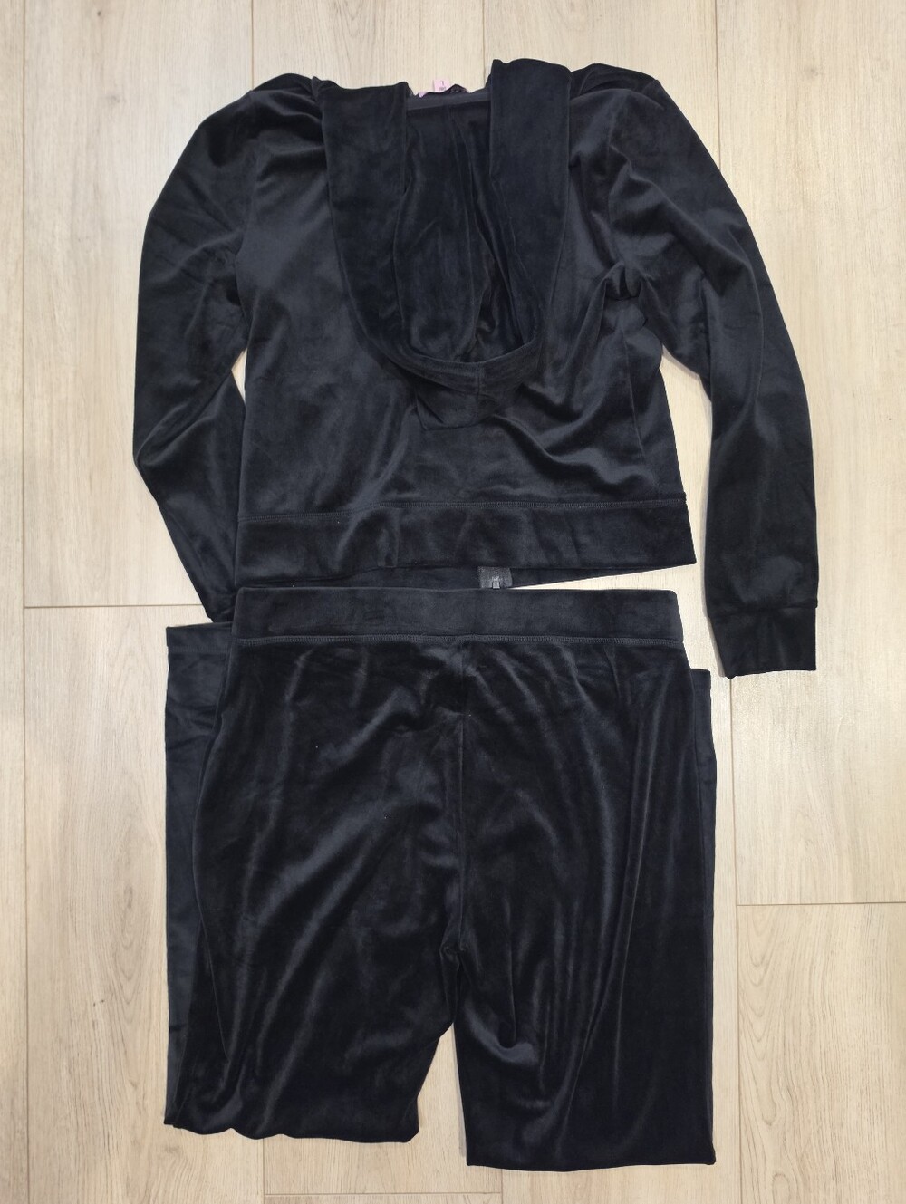 Juicy Couture Black Velour Tracksuit Set Large - Picture 2 of 7